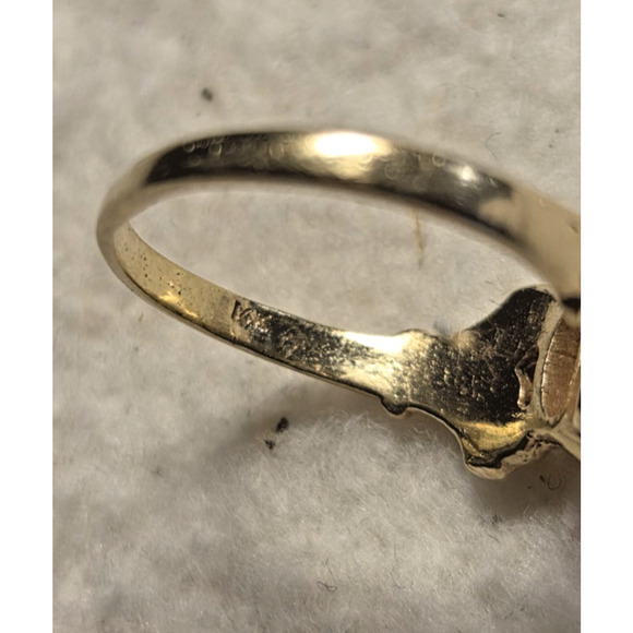 Vintage 10K Yellow Gold Opal Ring Size 6.25 – Oval White Opal Art Deco Style Set - Picture 4 of 4